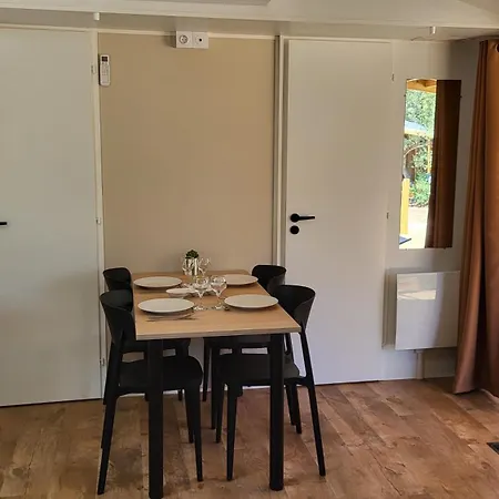 مكان تخييم L'eden Des Chenes - Mobil-home Premium Neuf 6-7 Pers - Acces Direct - Vecchio بورتو فيكشْيو